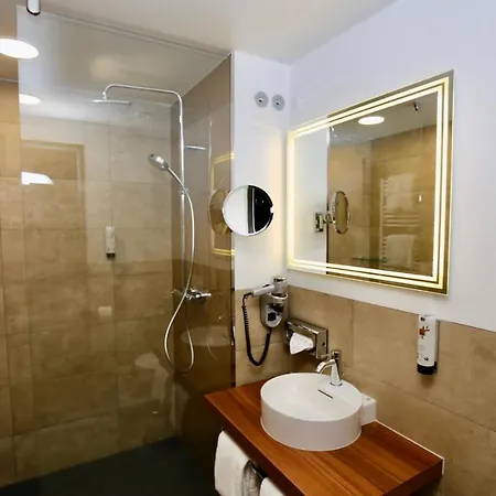 Apartment Amedia And Living