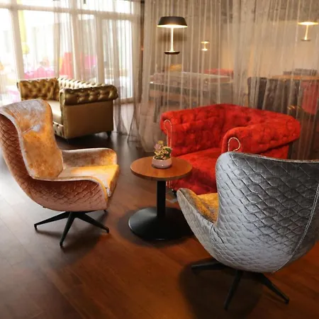 Apartment Amedia And Living *